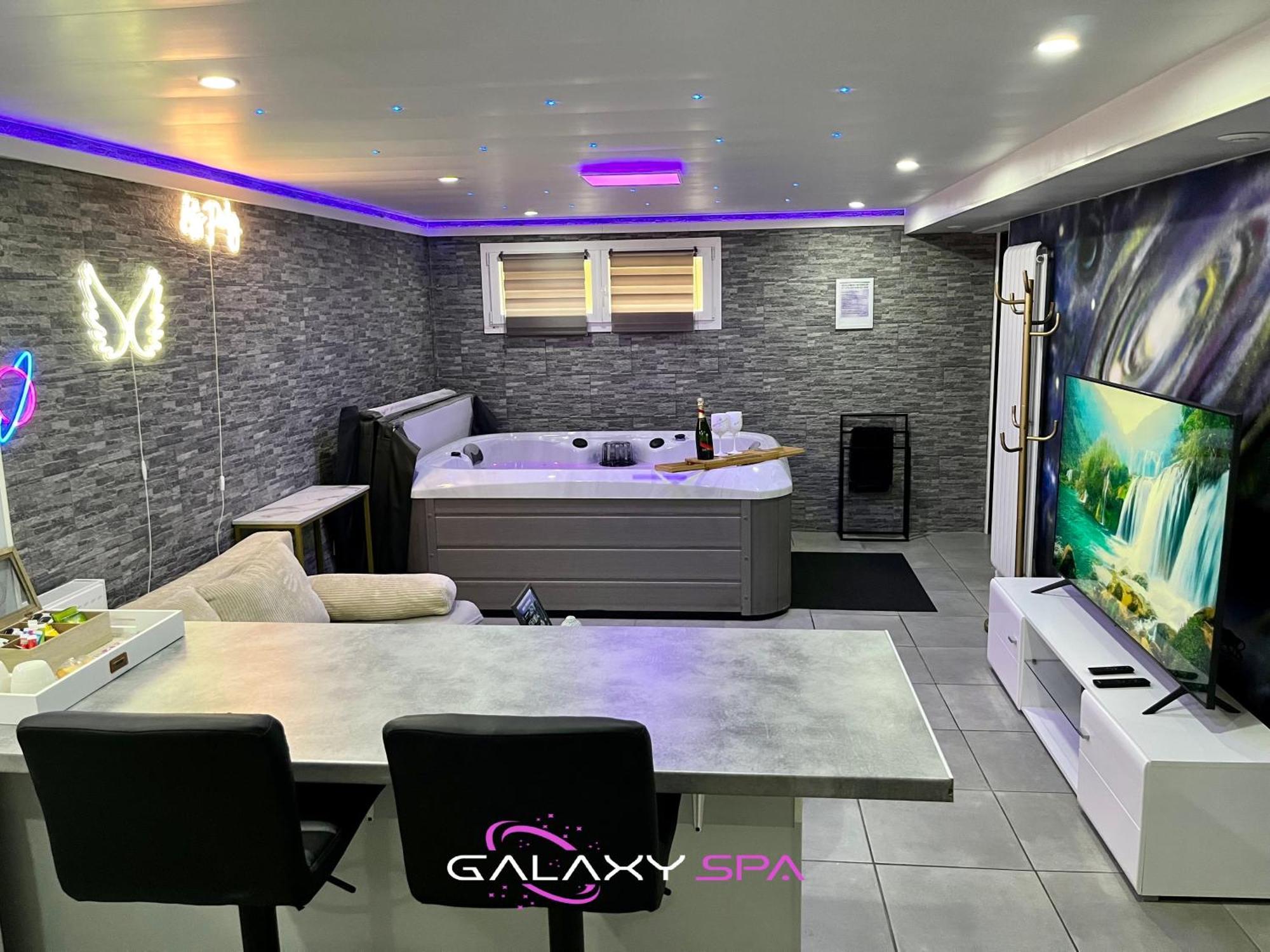 Galaxy Spa - Suite Mercure Jacuzzi Privatif Champigneulles ภายนอก รูปภาพ