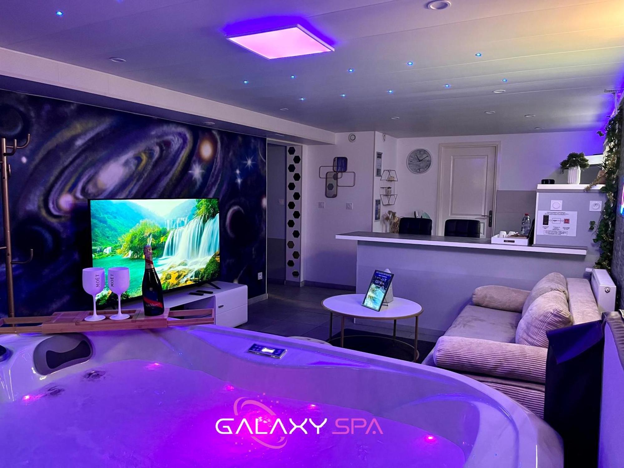Galaxy Spa - Suite Mercure Jacuzzi Privatif Champigneulles ภายนอก รูปภาพ